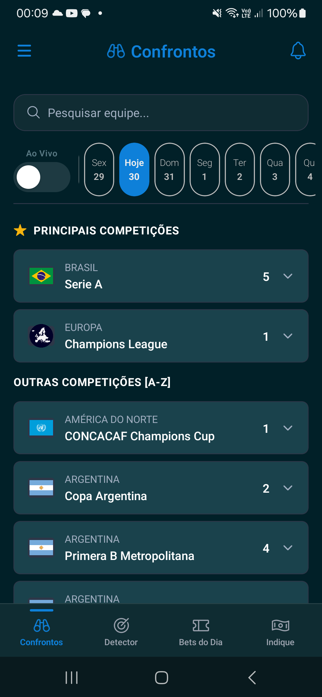 Tela de confrontos do app BET Detector com placares e ligas